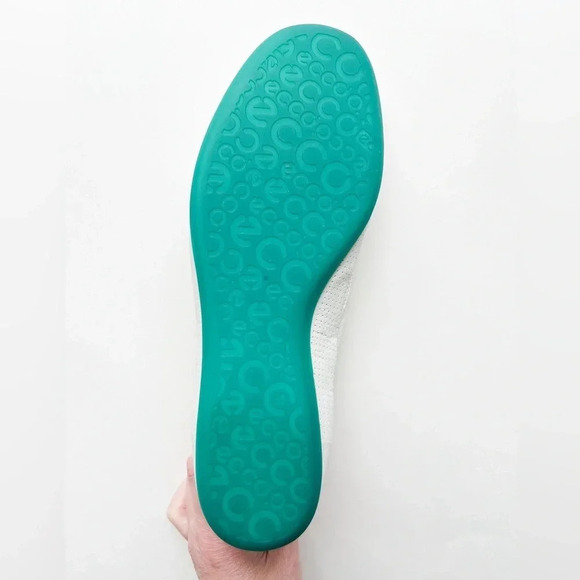 Ecco Lite Skimmer Flats Off White size 38 Womens Comfort Coastal - Picture 11 of 12